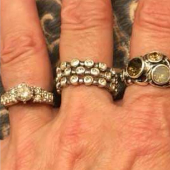 ๐ Grace & Heart In The Round Ring - Picture 8 of 8